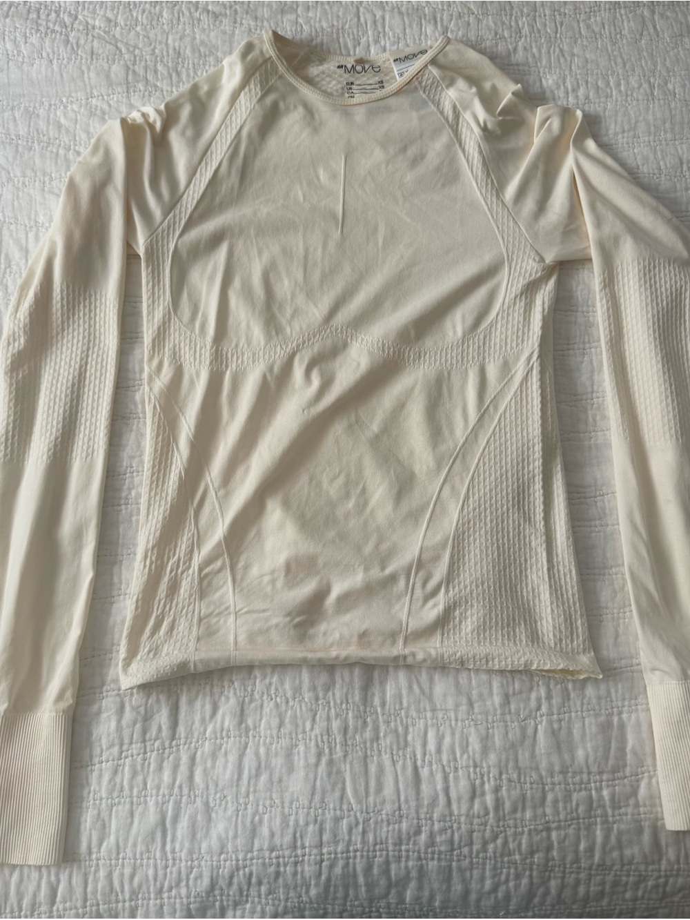 Women’s Long-Sleeve Cream Seamless Top